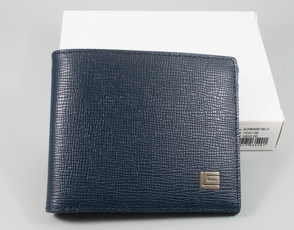กระเป๋าสตางค์ Guy Laroche กรม ใหม่ แท้