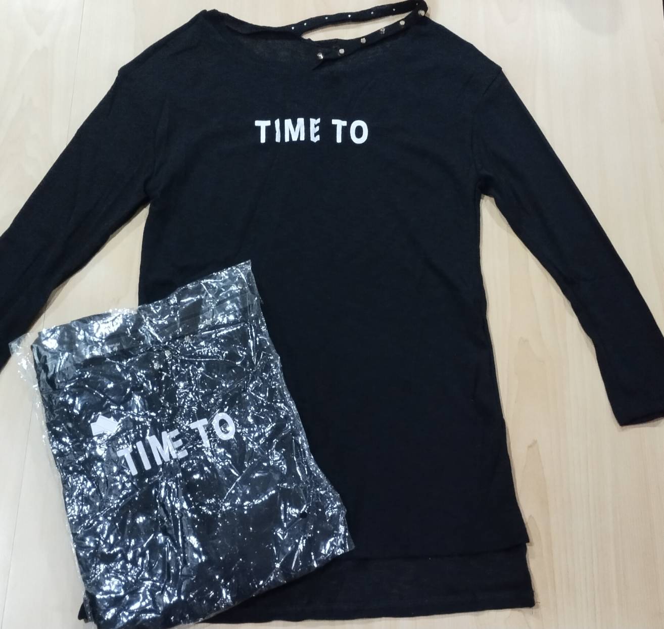 ขายเหมาสต็อก เสื้อมือ1คละแบบ