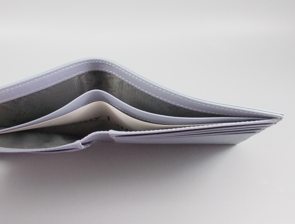 กระเป่าสตางค์ Guy Laroche เทา ใหม่ แท้