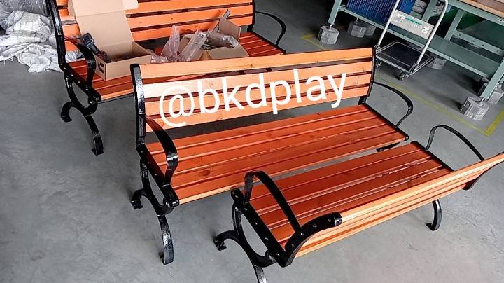 ม้านั่งโครงเหล็ก, ม้านั่งสาธารณะกลางแจ้ง, ม้านั่ง, ม้านั่งสนาม,ขาเหล็ก, งานนำเข้า , พร้อมส่งในไทย