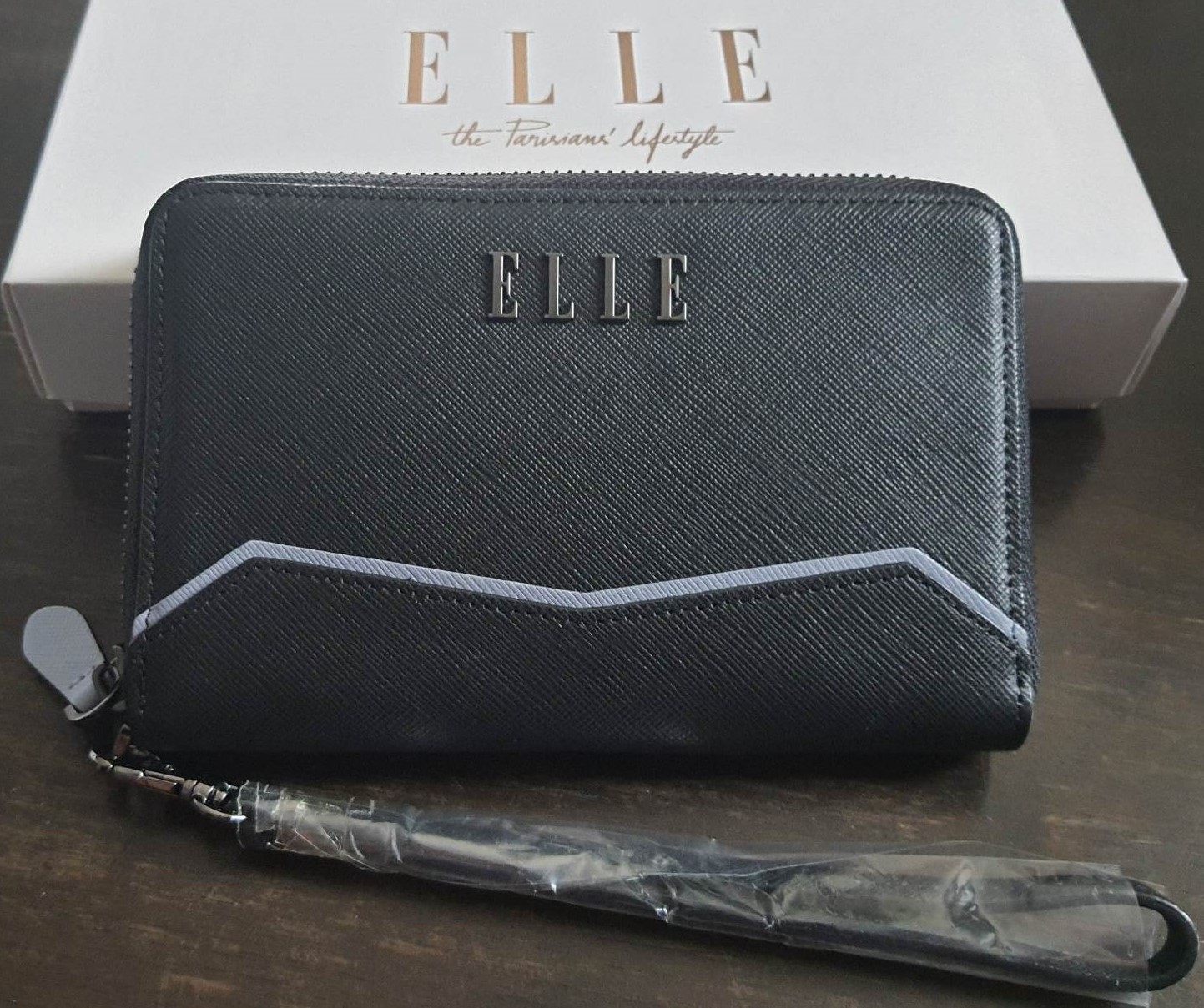 กระเป๋าสตางค์ ELLE ดำ-ฟ้าคราม ใหม่ แท้