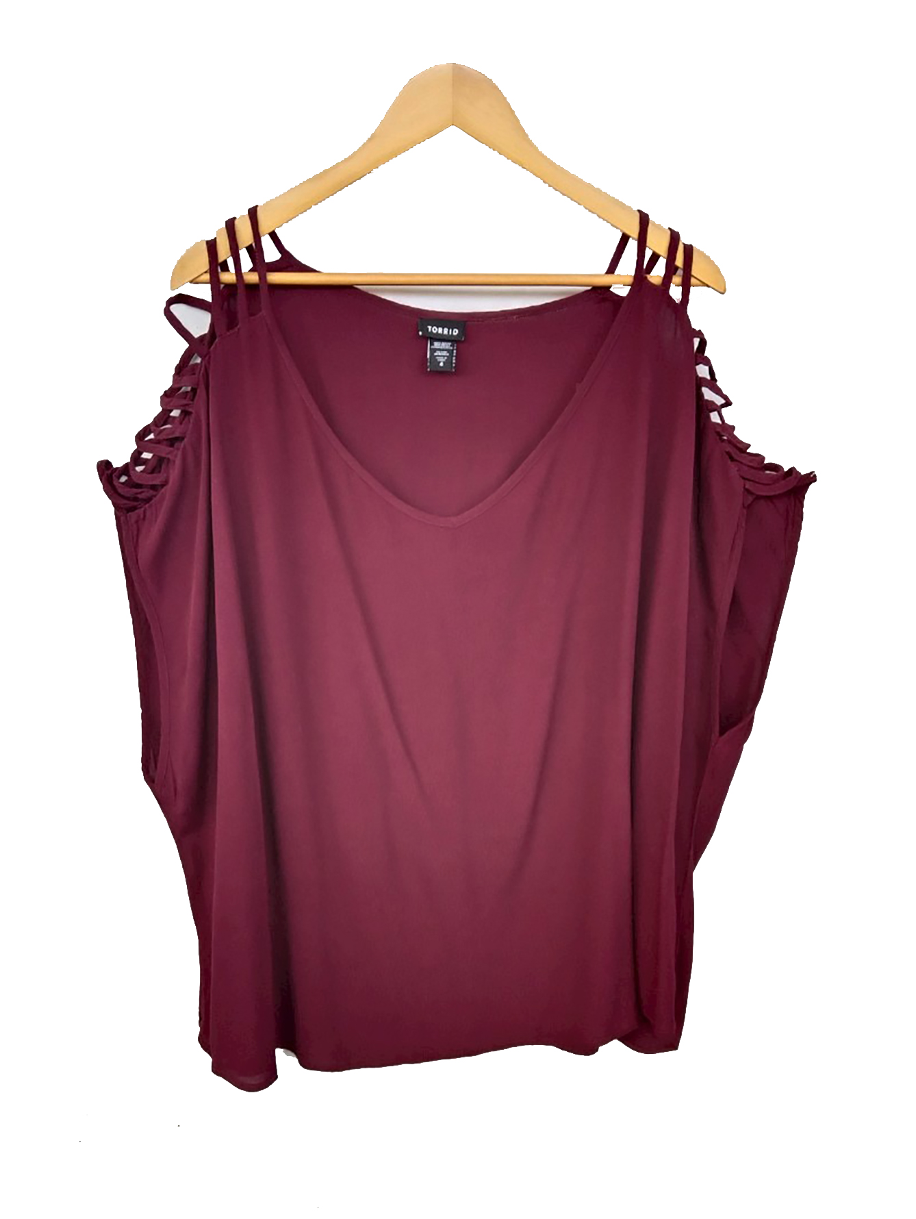 เสื้อมือสอง คอกว้าง สีม่วงอมแดง ผ้าเรย่อน แขนเปิดแต่งลายเส้นตามรูป อก 62-64 นิ้ว