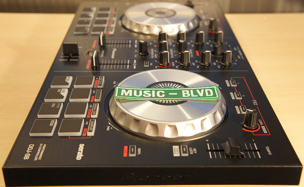 Pioneer DDJ-SB Serato DJ Intro Controller