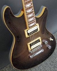 RAM Vectis Guitar in Trans Violet