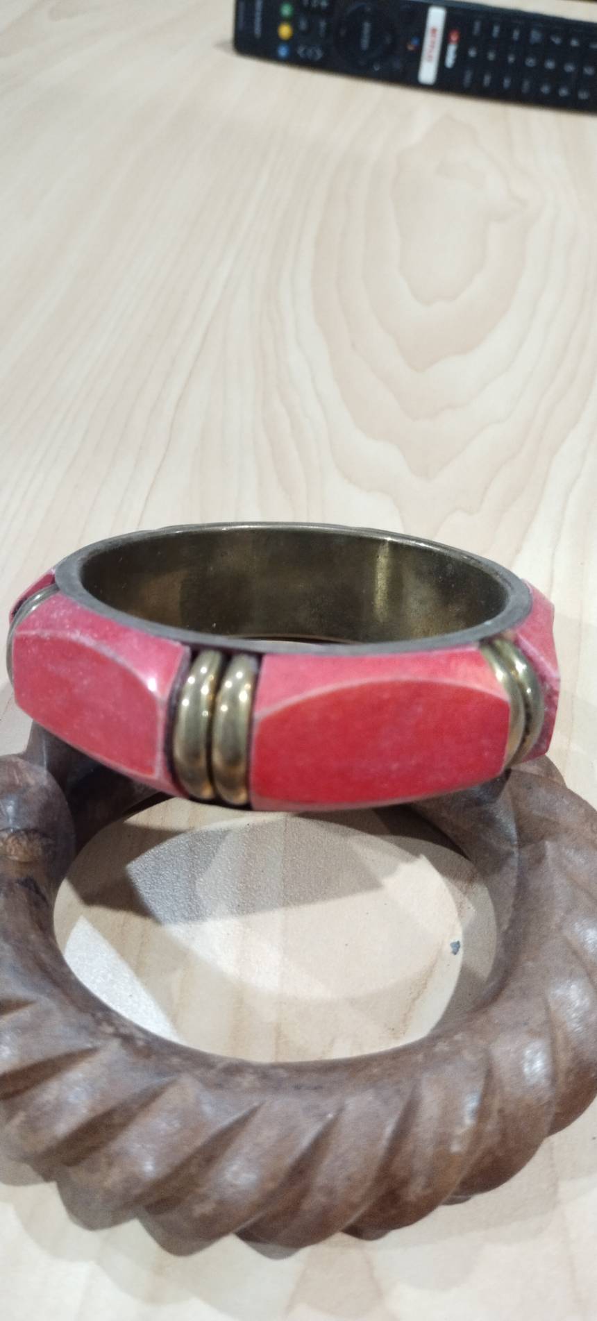 กำไลแขนงานไม้ คละแบบคละลาย ราคาส่ง