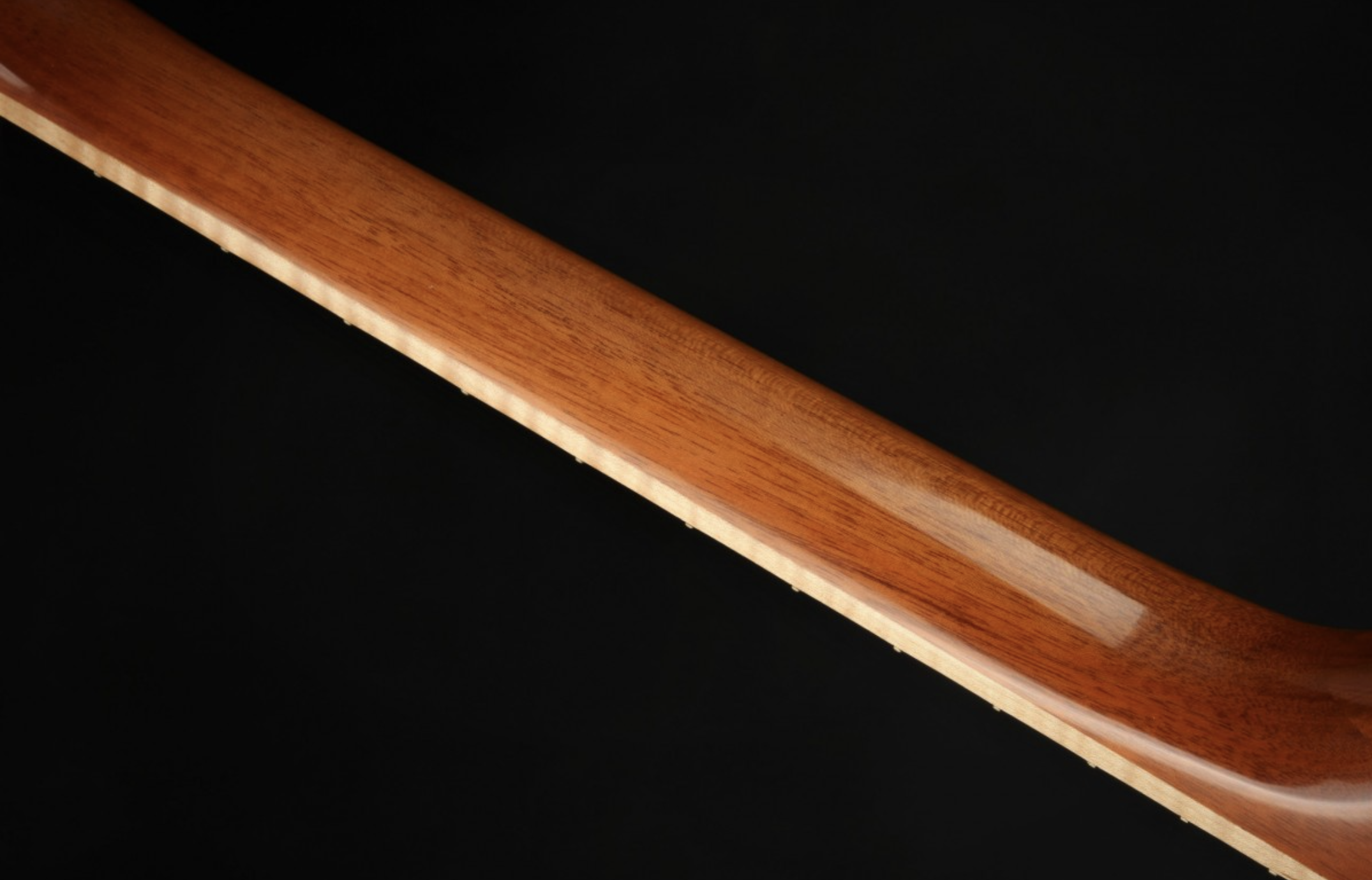 Jeff Jewitt OM Cutaway Deep Body - Venetian – Sinker Mahogany/Spruce