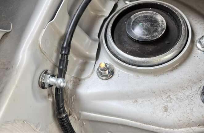 โช๊คฝากระโปรงหน้า Wuling Binguo EV