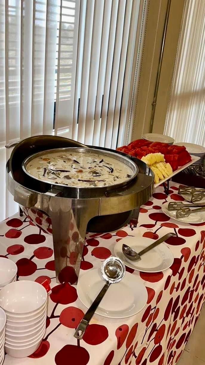 ต้มข่าไก่