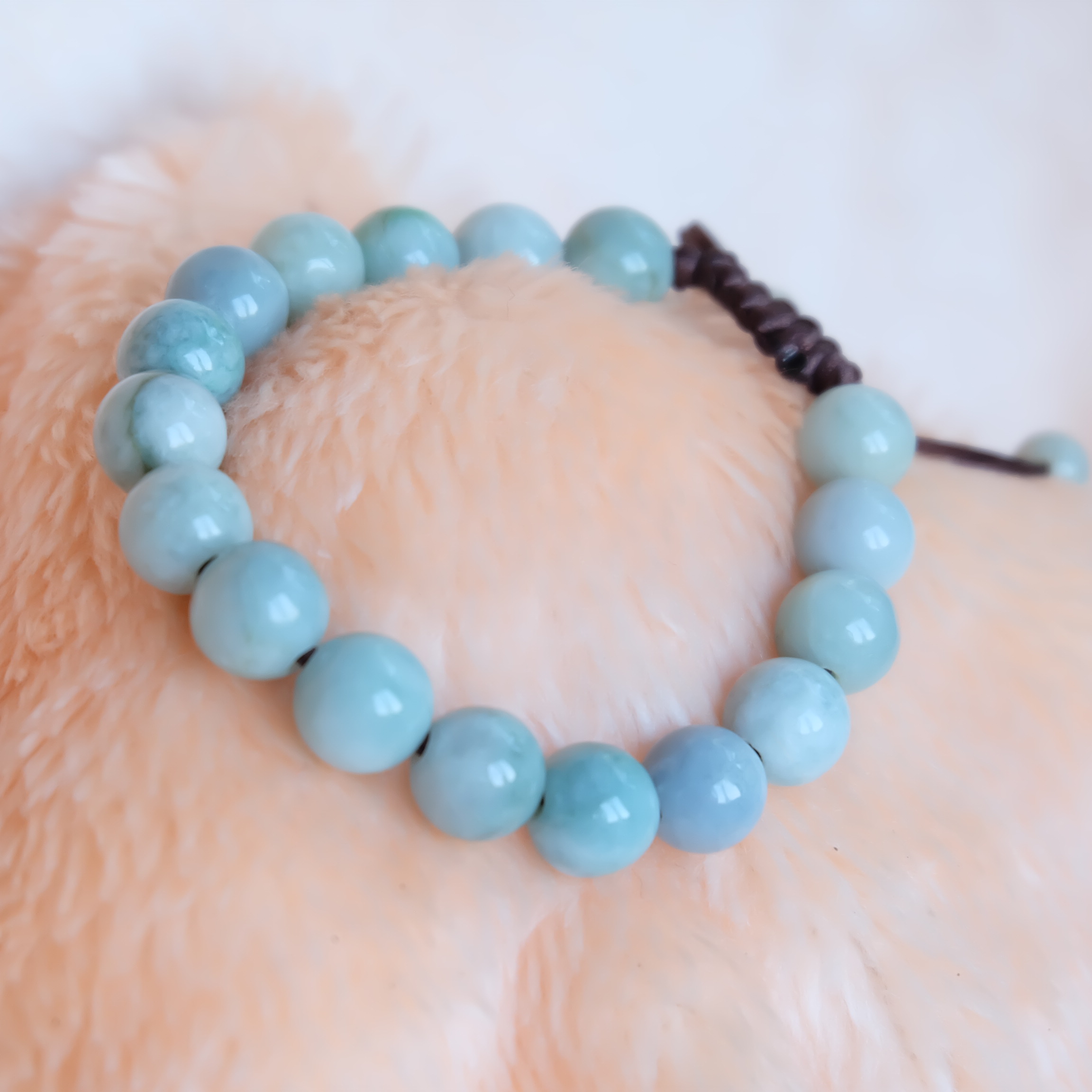 สร้อยข้อมือลูกปัดหยกแท้ 9-11 มิล หยกแท้ หยกพม่า หยกคละสี เชือกดึง รอบข้อมือ 17-19 ซม. มีรอย