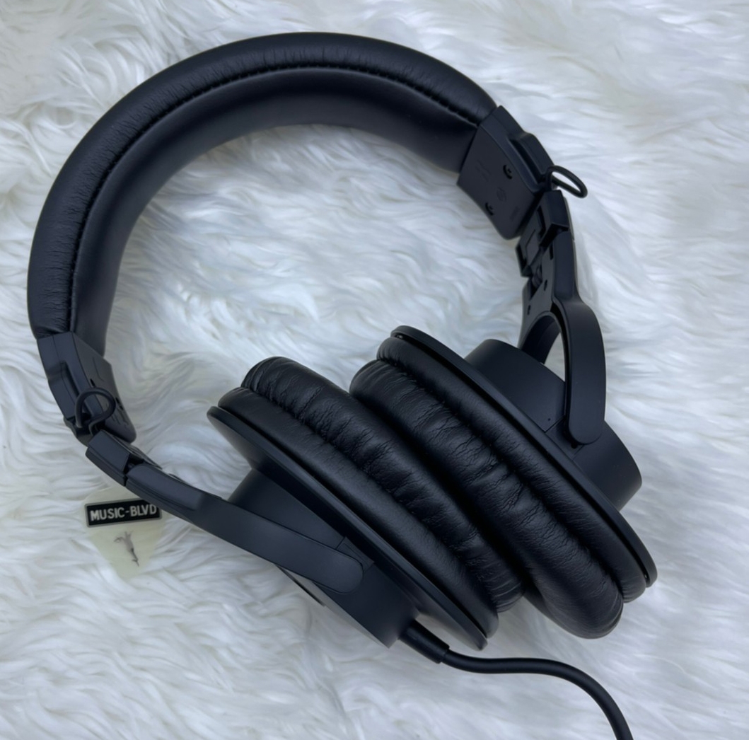 Audio-Technica ATH-M30x Closed-Back Professional Studio Monitor Headphones Black