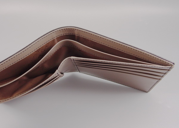 กระเป๋าสตางค์ Guy Laroche เทาทูโทน ใหม่ แท้