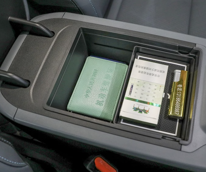 GAC Aion Y Plus ถาดจัดระเบียบคอนโซลกลาง กล่องเก็บของที่พักแขนตรงกลาง ที่เก็บของในรถยนต์