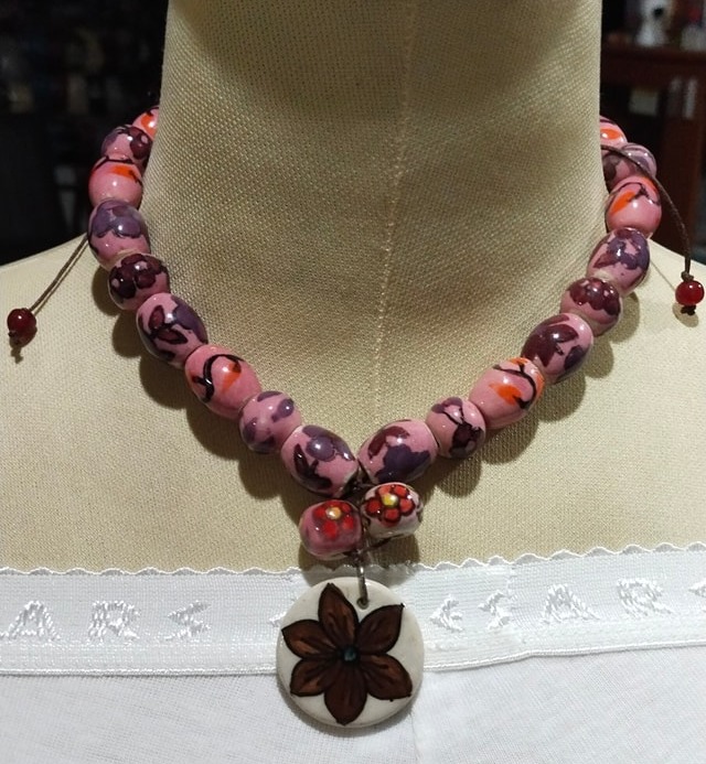 สร้อยคอแฟชั่น เนื้องาน เซรามิก