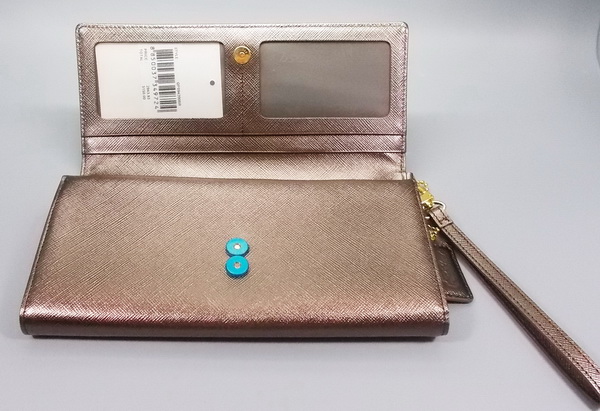 กระเป๋าสตาค์ bsc น้ำตาลเมทาลิก ใหม่ แท้