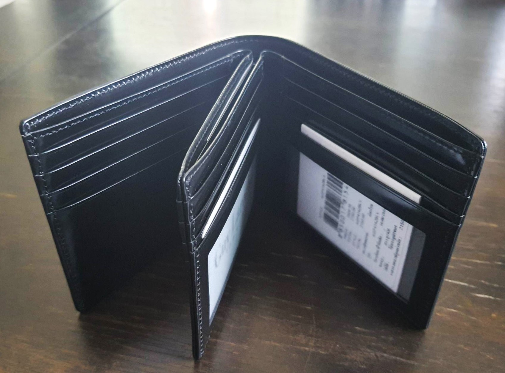 กระเป่าสตางค์ Guy Laroche ดำ ใหม่ แท้