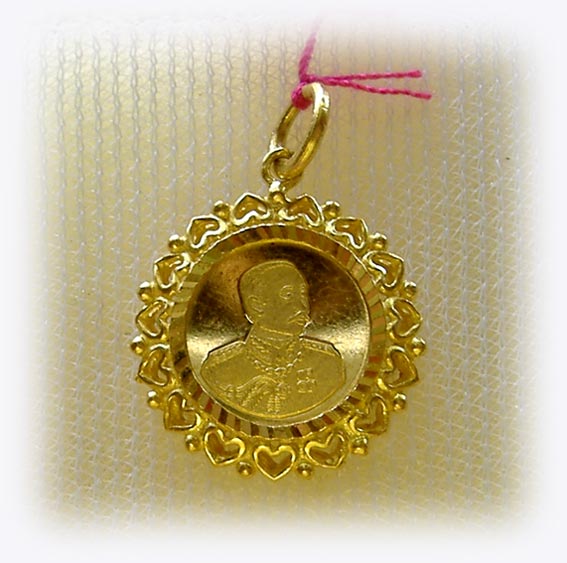 จี้ทองแท้ 96.5% ร.5 - น้ำหนัก 3.8 กรัม (size 1.6 c.m.)