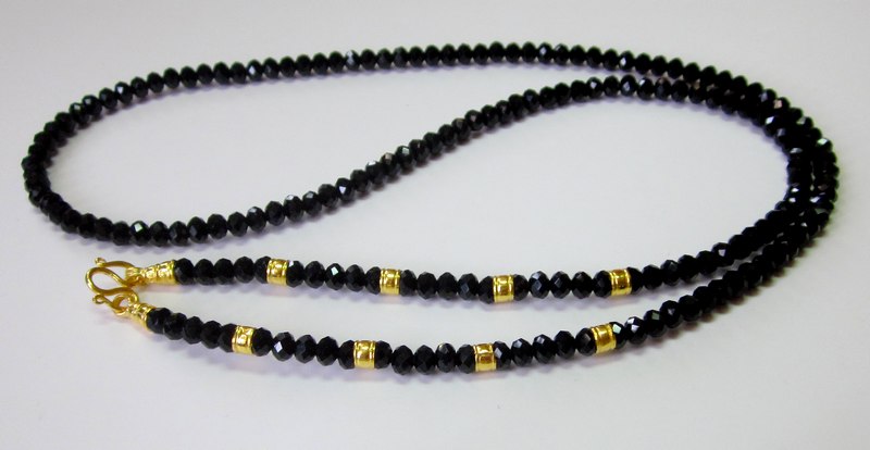 สร้อยคอคริสตัลนิลดำ คั่นทองแท้ 96.5% (ทองครึ่งสลึง)