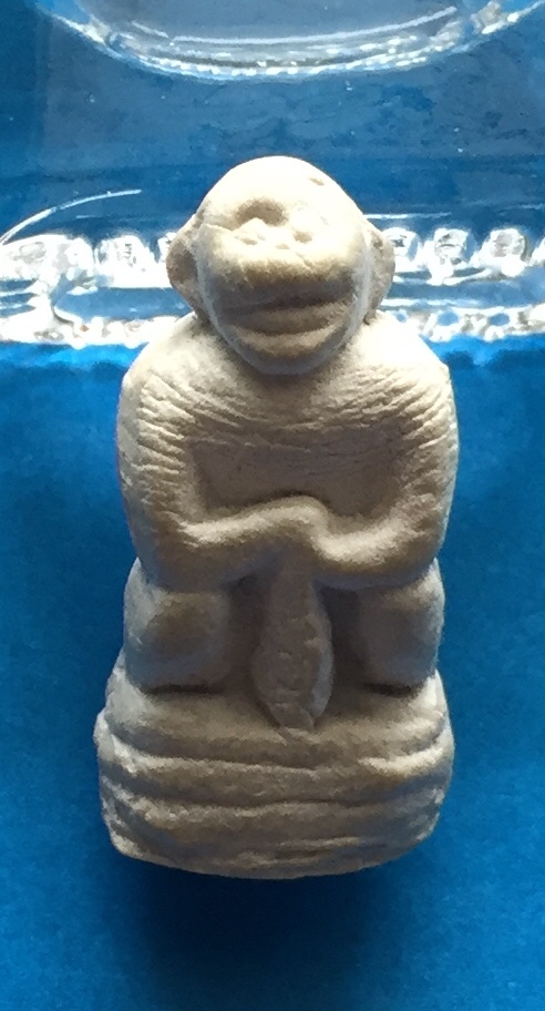 เครื่องลาง พญาลิงจับหลัก หลวงพ่ออนันต์ วิสุทโท วัดบางพลีน้อย จ.สมุทรปราการ เนื้อผงพุทธคุณผสม พระแท้สวย สนใจโทรสอบถามที่ 0619783836.. 0805587175 ส่งEMSในประเทศฟรีคะ