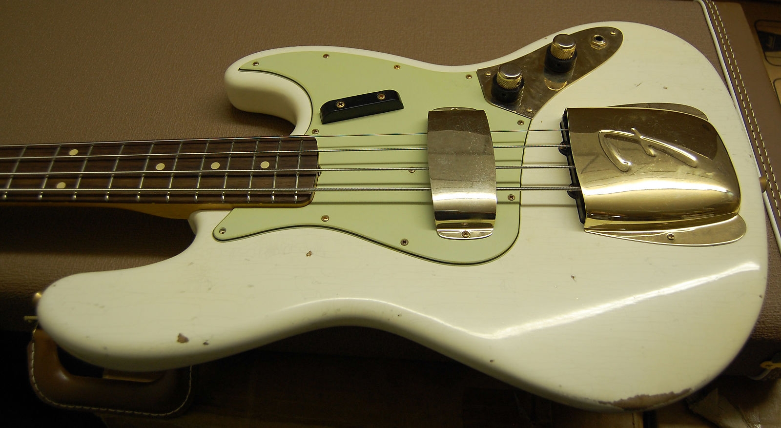 Fender Custom Shop 60 Jazz Bass Relic 2016 Aged Olympic White Matching Peg Head Gold Hardware Birdeye Neck