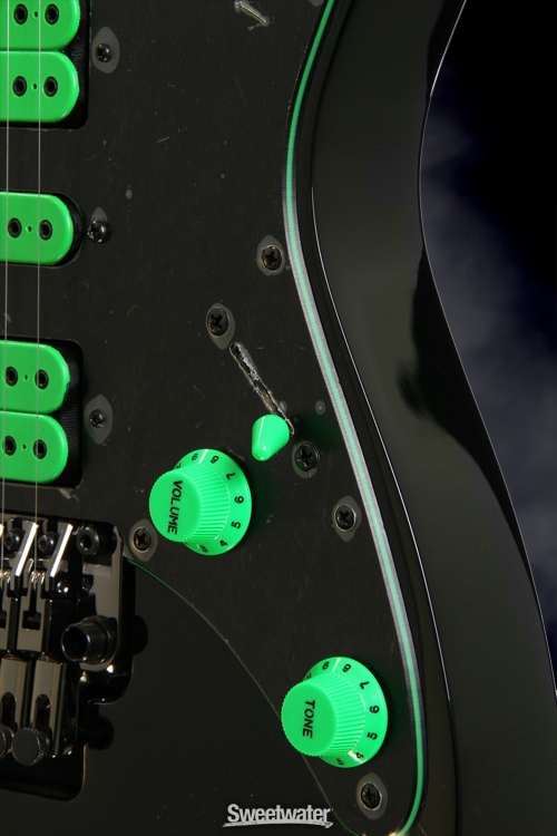 Ibanez UV70P - Black