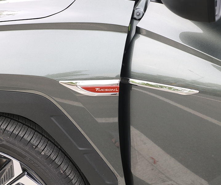 เพจกันกระแทกติดข้างรถ Hyundai CRETA ฮุนได เครต้า มีหลายสี จำนวน 2 ชิ้น