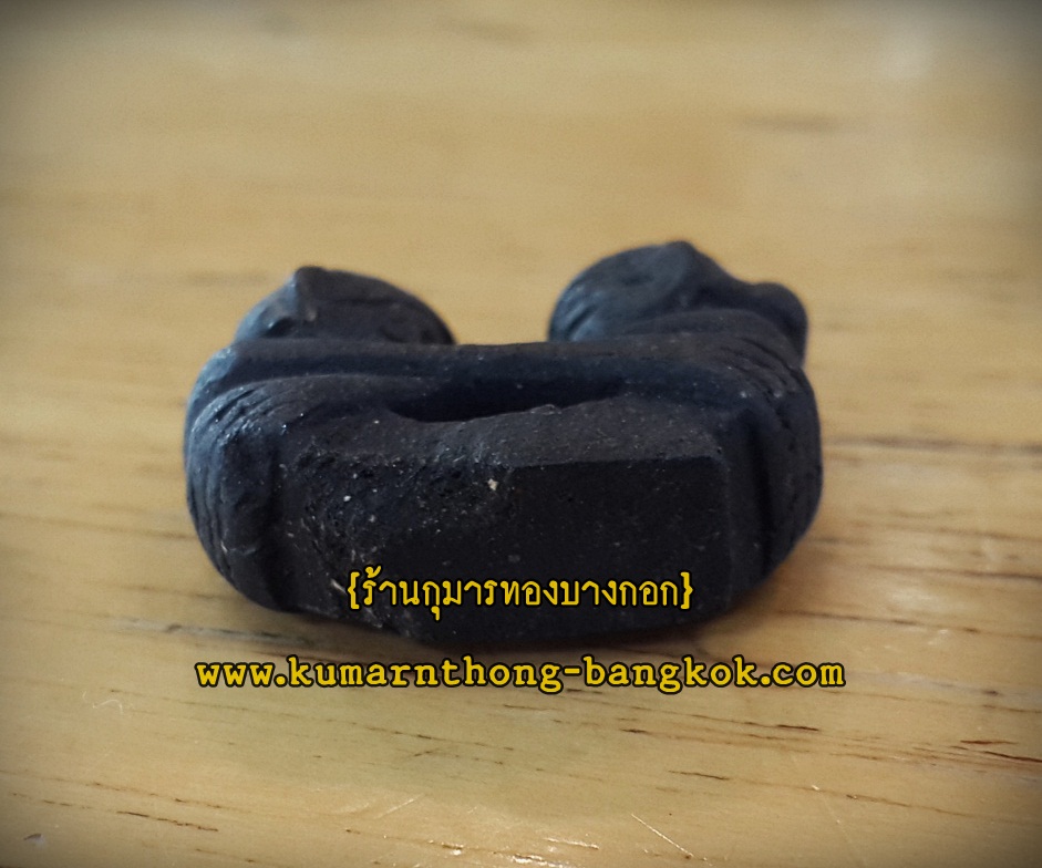 ตุ๊กตามหาเสน่ห์ หลวงพ่อชื่น วัดตาอี จ.บุรีรัมย์ สีดำ เนื้อมวลสารล้วน ขนาดพกพา (โชว์)