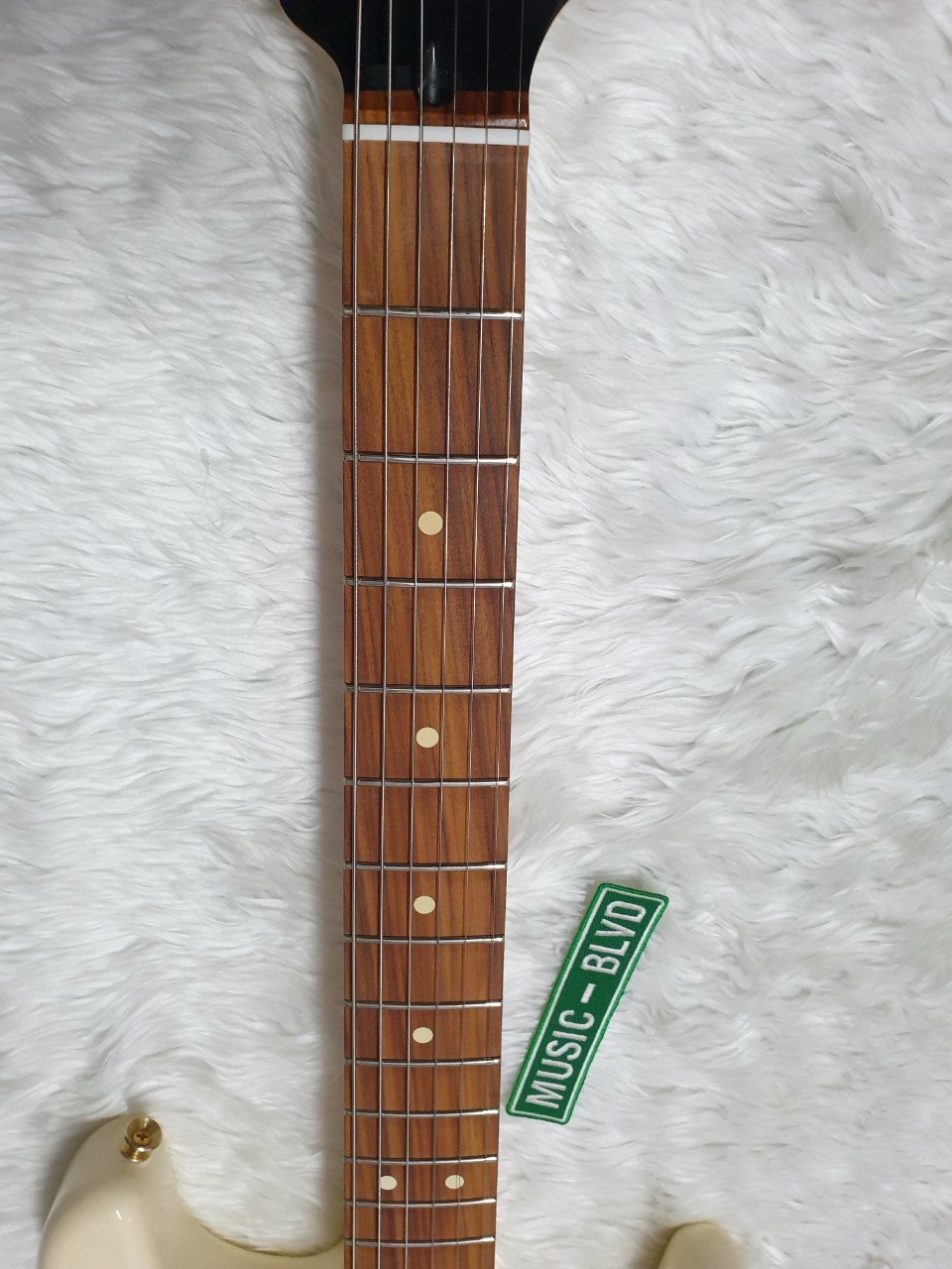 Fender Limited Mahogany Blacktop Stratocaster HHH - Olympic White w/ Gold Hardware