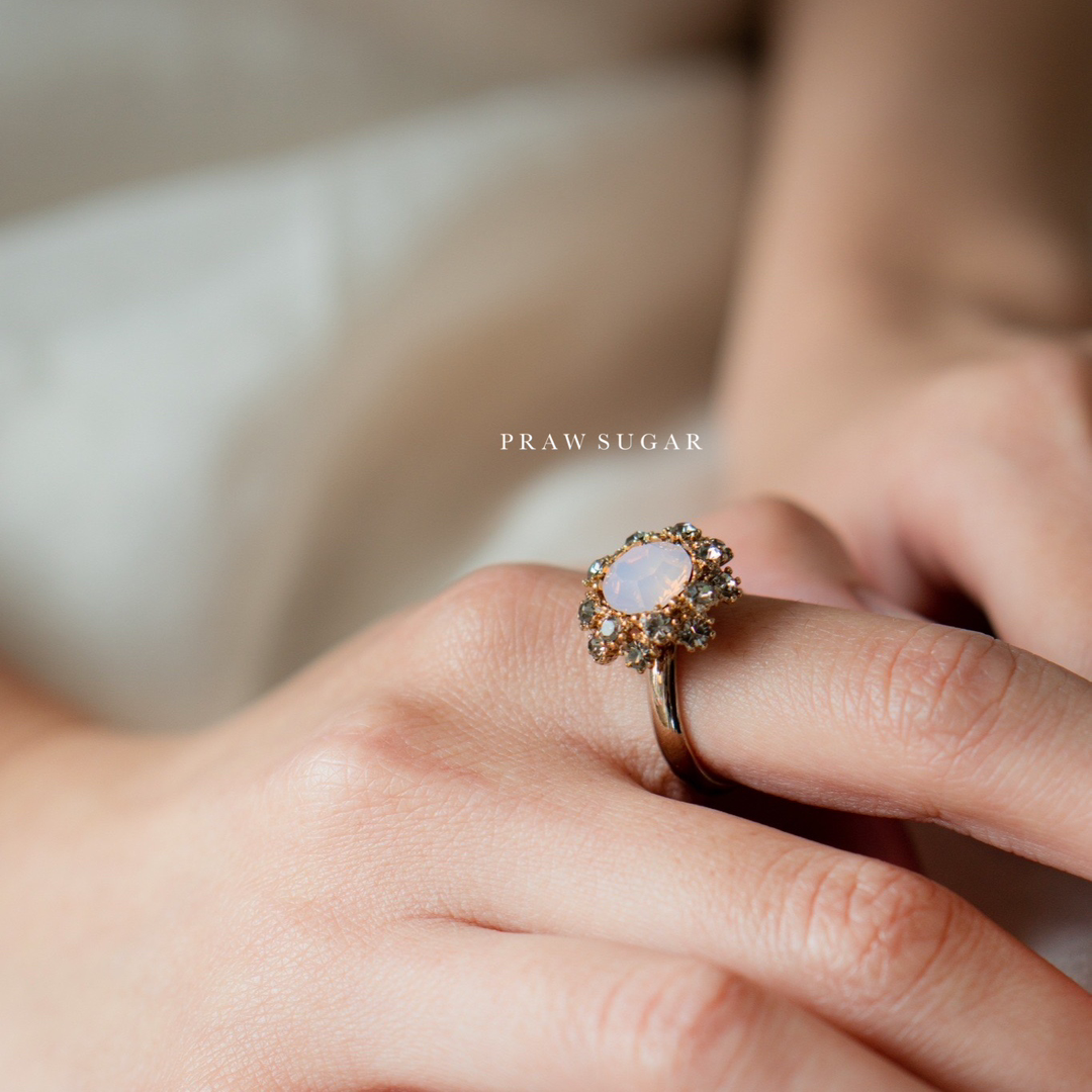 Gorgeous Swarovski Ring - แหวนสวยหรูคริสตัลสวารอฟสกี (มี 13 สี)