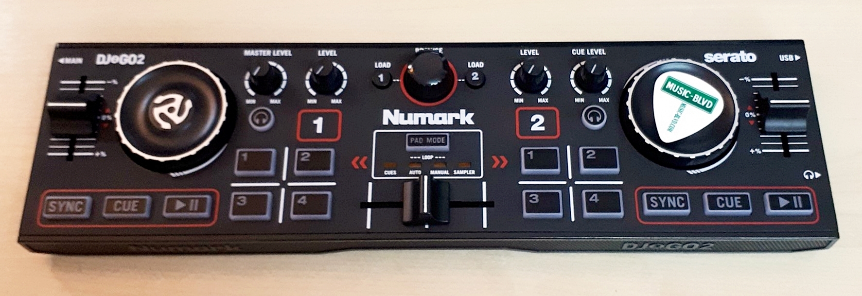 Numark DJ2GO2 Pocket DJ Controller with Audio Interface