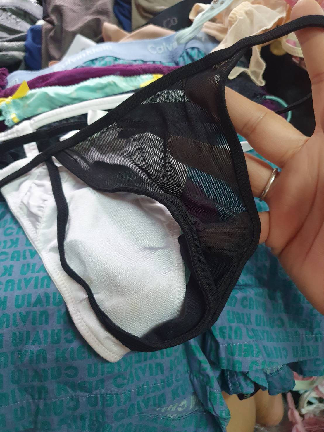 สต็อก กางเกงใน จีสตริง 5,000 ตัว