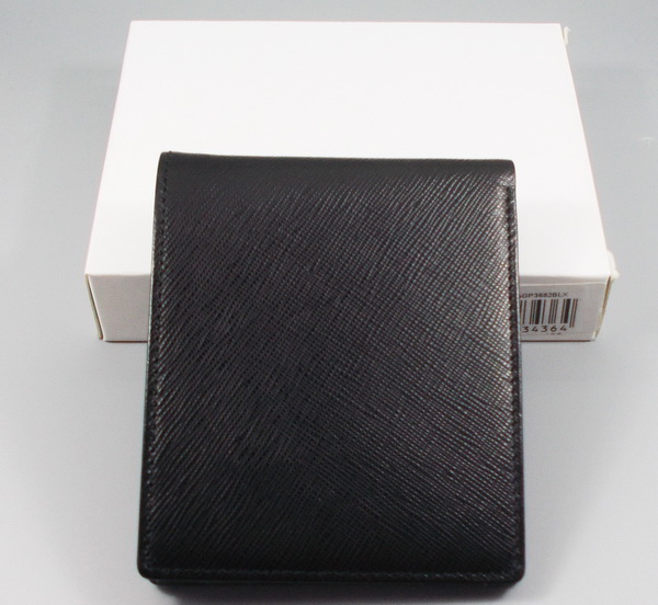 กระเป๋าสตางค์ Guy Laroche ดำ ใหม่ แท้