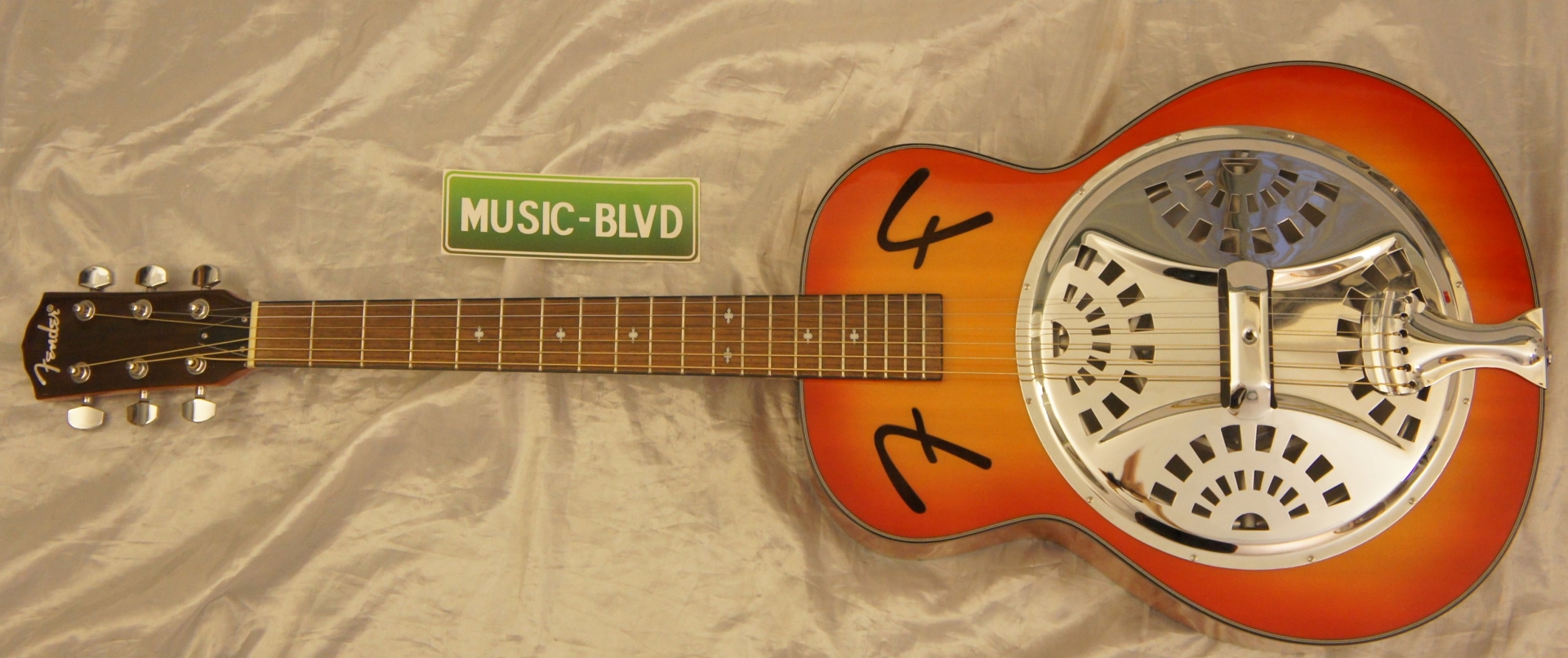 Fender FR-50 Resonator Guitar Sunburst