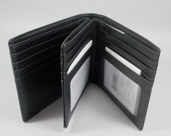 กระเป๋าสตางค์ Guy Laroche เทาเข้ม ใหม่ แท้