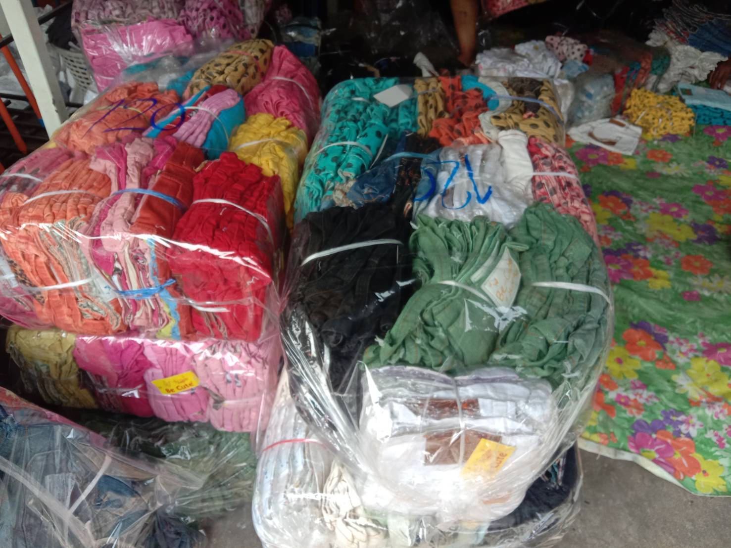 กางเกงยีนส์ขาสั้น กระโปรงสั้น มือ1 สต็อก