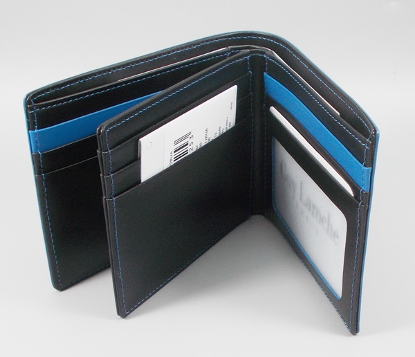 กระเป๋าสตางค์ Guy Laroche ดำ-ฟ้า ใหม่ แท้