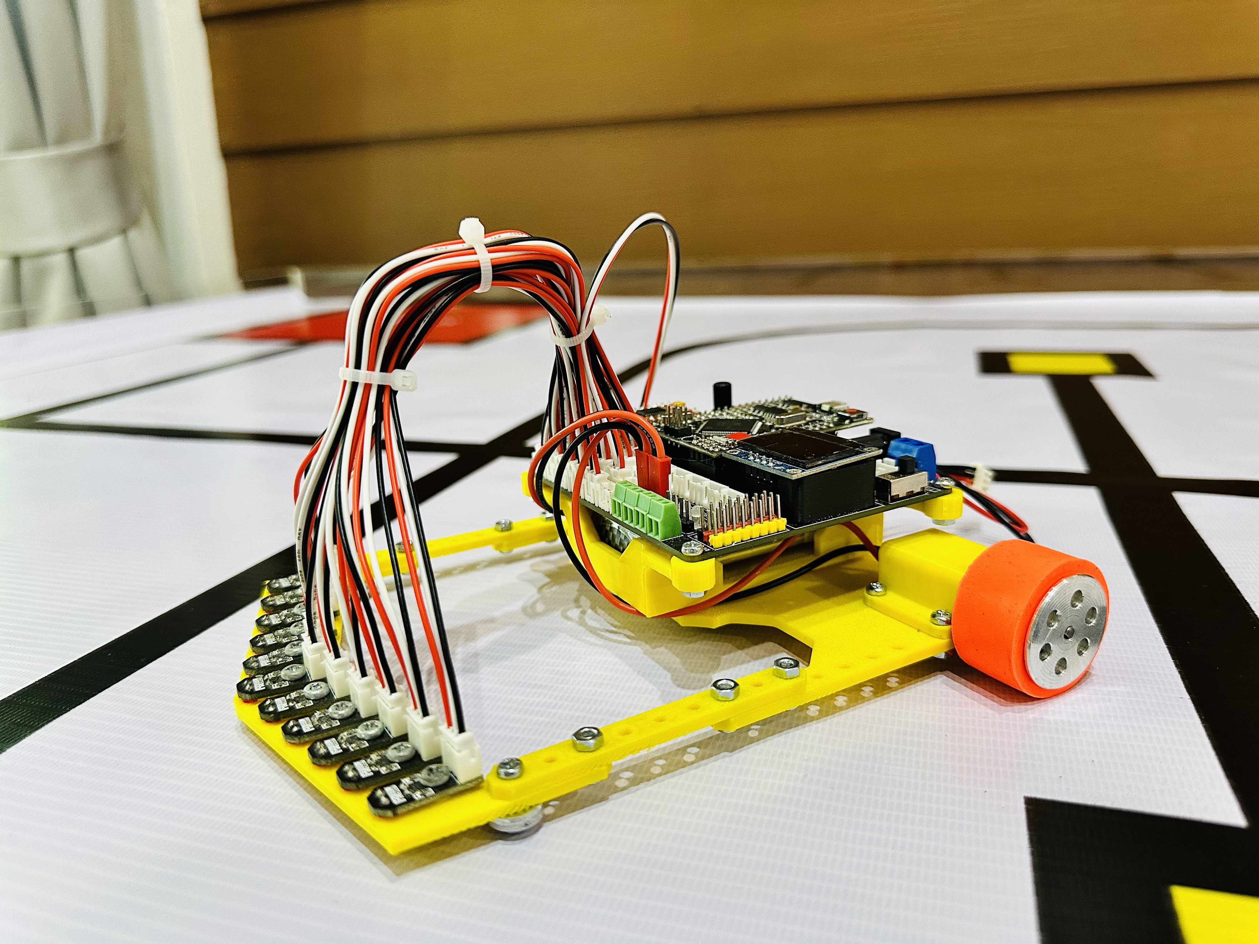 (โครงสร้าง 3D) หุ่นยนต์ PID วิ่งเร็ว