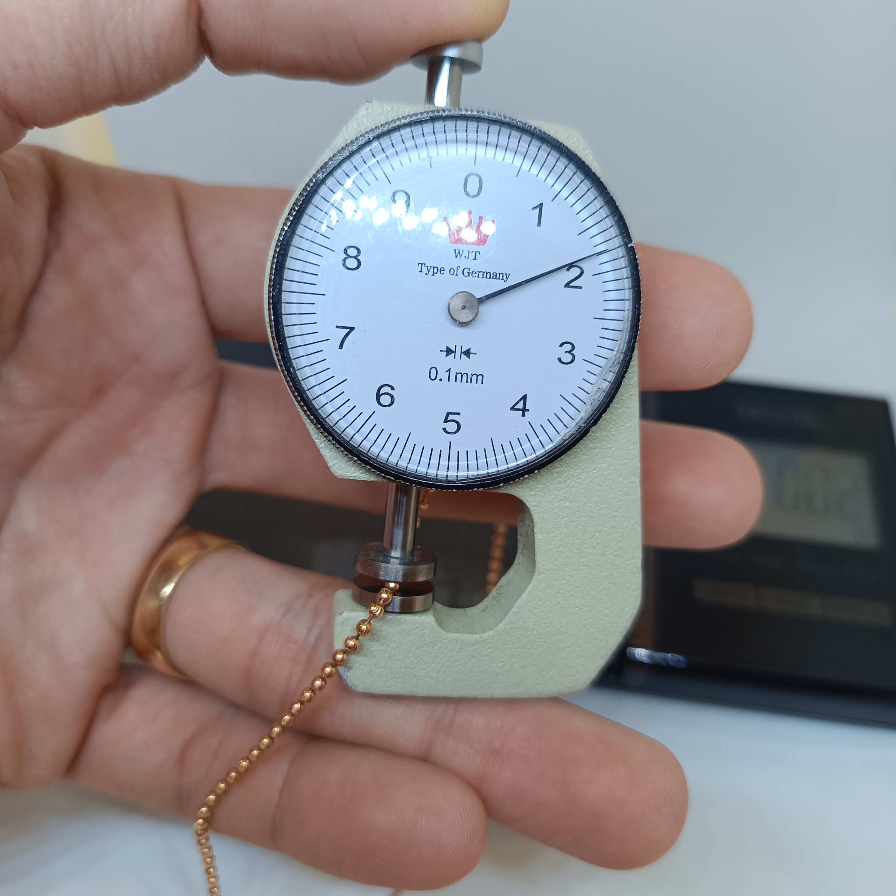 สร้อยคอทองอิตาลี่ ลายแฟนซีไข่ปลา สีทองระยิบระยับ น้ำหนักกระทัดรัด