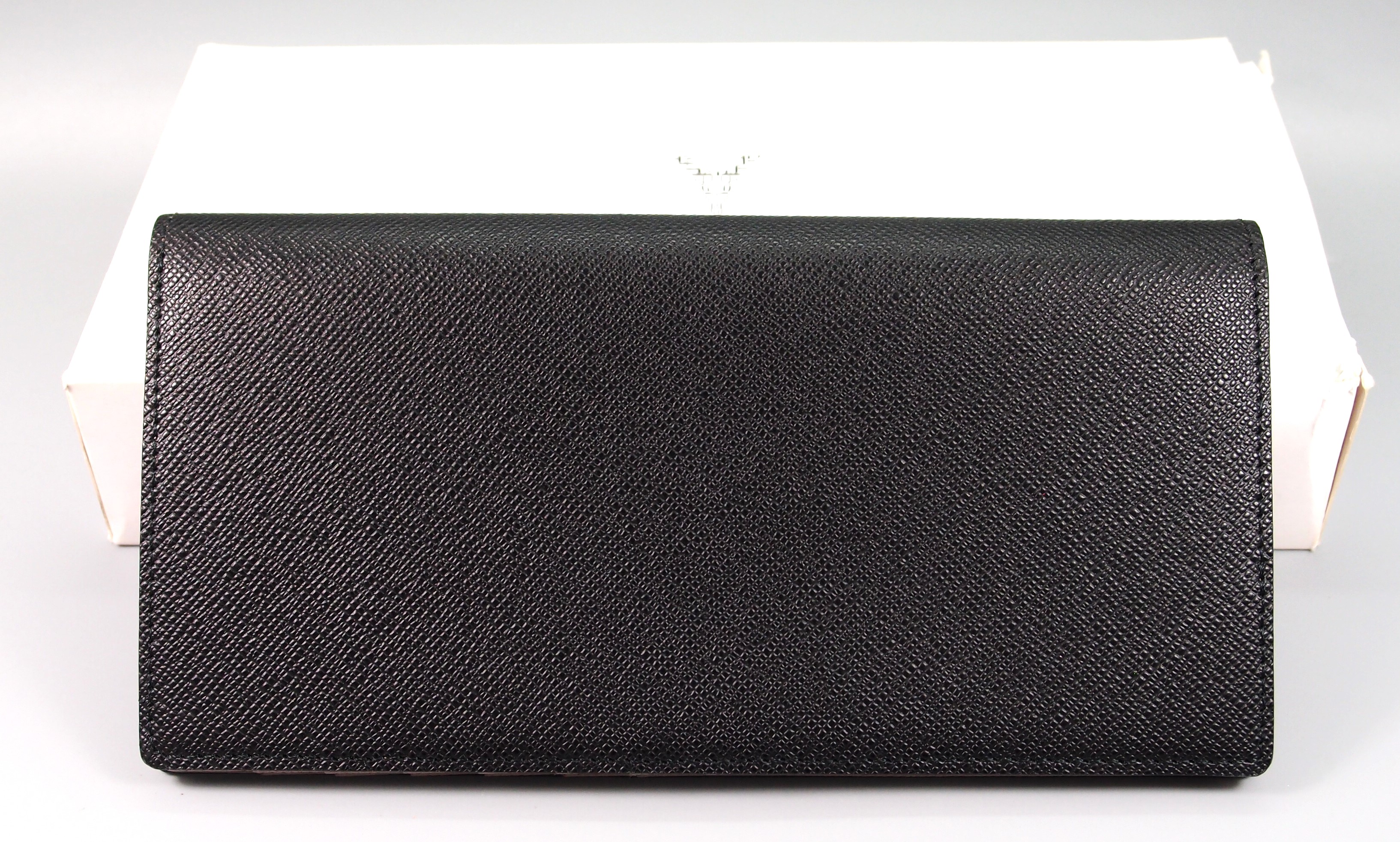 กระเป๋าสตางค์ Guy Laroche ดำ-เทา ใหม่ แท้ (ไม่มีกล่อง)