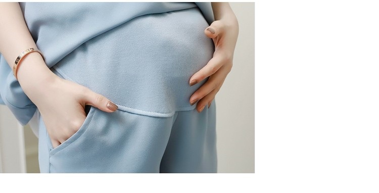 ชุดเซ็ตคลุมท้อง เสื้อชีฟองชั้นนอกสีฟ้าเย็บติดกับผ้าชีฟองสีขาวชั้นใน ด้านหลังผ่าแหวกเปรี้ยวจี๊ด + กางเกงพยุงหน้าท้องสีฟ้าเอวปรับระดับได้ น่ารักมากๆค่ะ