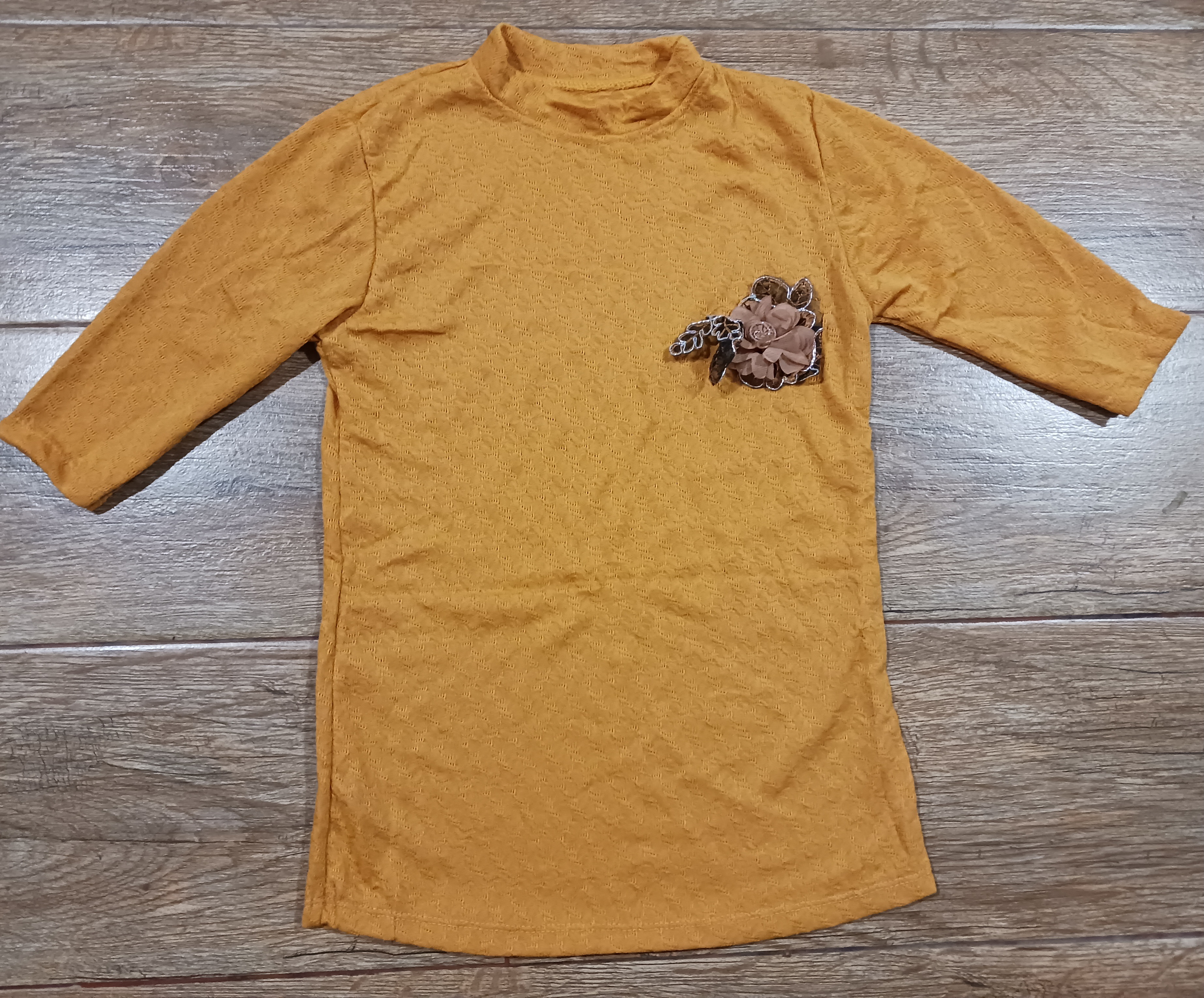 ขายเหมาสต็อก เสื้อมือ1คละแบบ