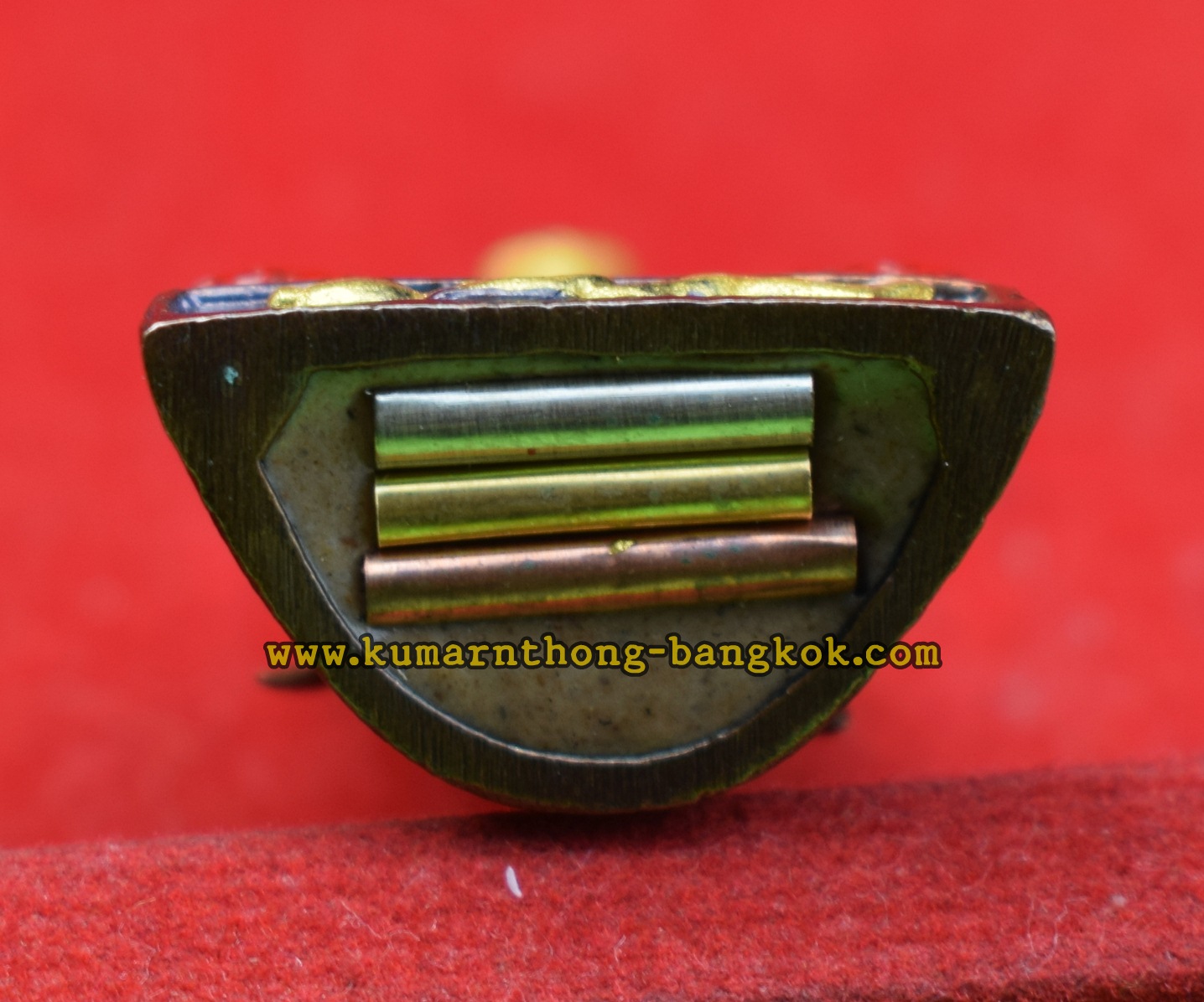 พ่อขุนแผน แสนเสน่ห์ (หน้าทอง) ครูบาคำเป็ง อาศรมสุขาวดี จ.กำแพงเพชร พิมพ์กรรมการ เนื้อทองแดงรมดำ ขนาดห้อยคอ สูง 3ซม. ฐานกว้าง 2ซม. พร้อมกล่องเดิมจากวัด