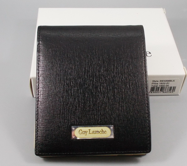 กระเป๋าสตางค์ Guy Laroche ดำ-ครีม ใหม่ แท้