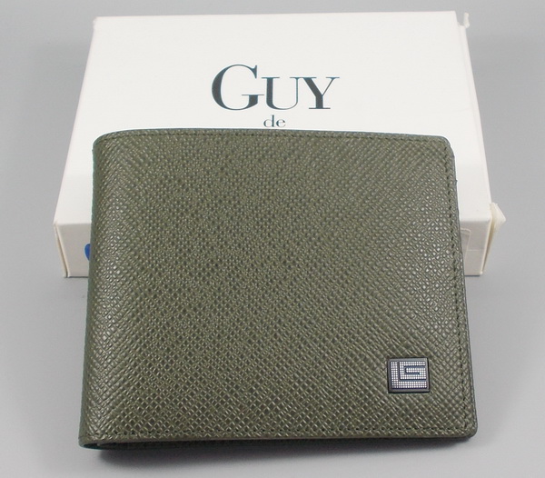กระเป่าสตางค์ Guy Laroche เขียวมีช่องเศษสตางค์ ใหม่ แท้