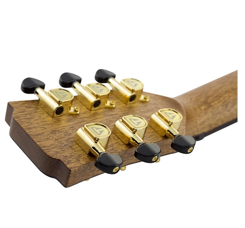 Traveler Guitar CL-3EQ Acoustic/ Electric with Gig Bag - Satin Natural 0.75