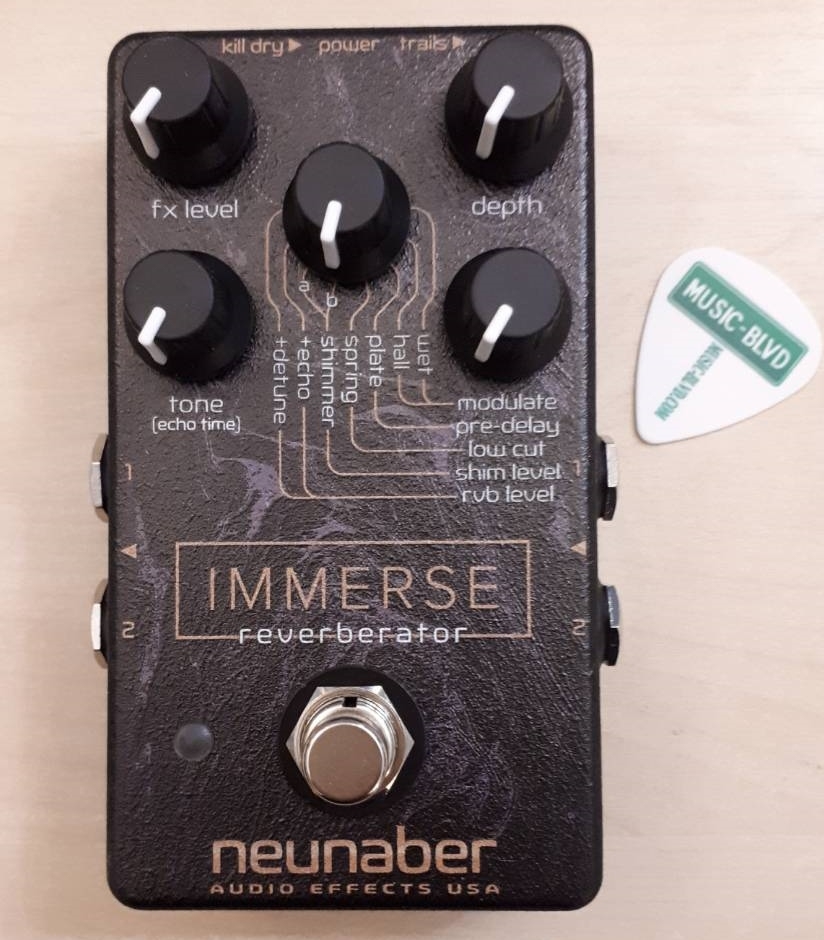 Neunaber Immerse Reverberator Pedal