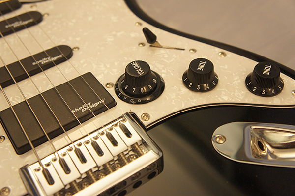 Fretlight FG-521 Electric Guitar with Built-in Lighted Learning System