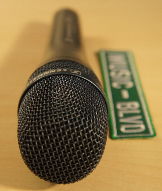 Sennheiser e965 Large Diaphragm Handheld Condenser Mic