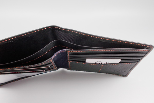 กระเป๋าสตางค์ Guy Laroche ดำ ใหม่ แท้