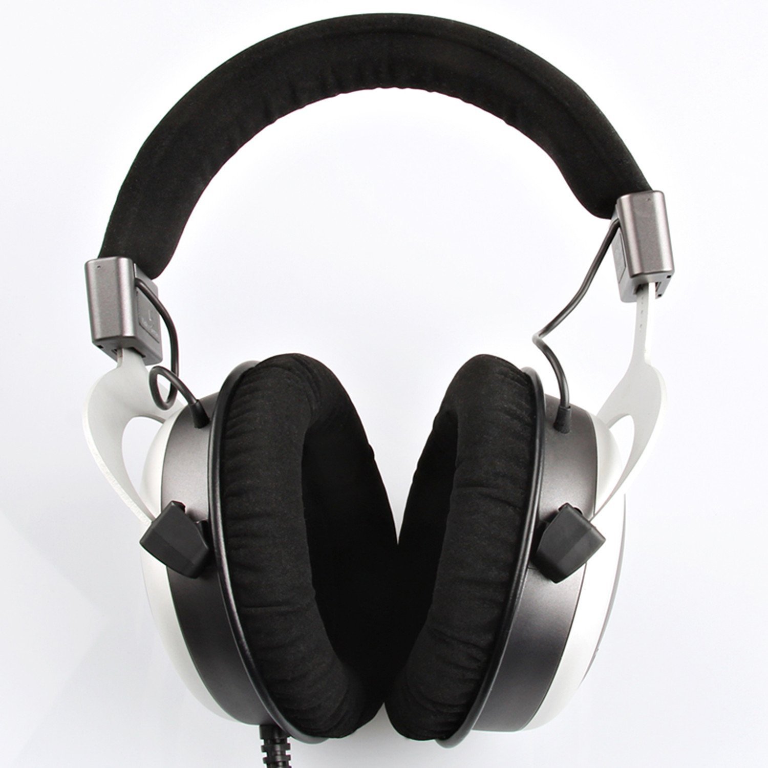Beyerdynamic T 70 P Over-the-Ear Headphone