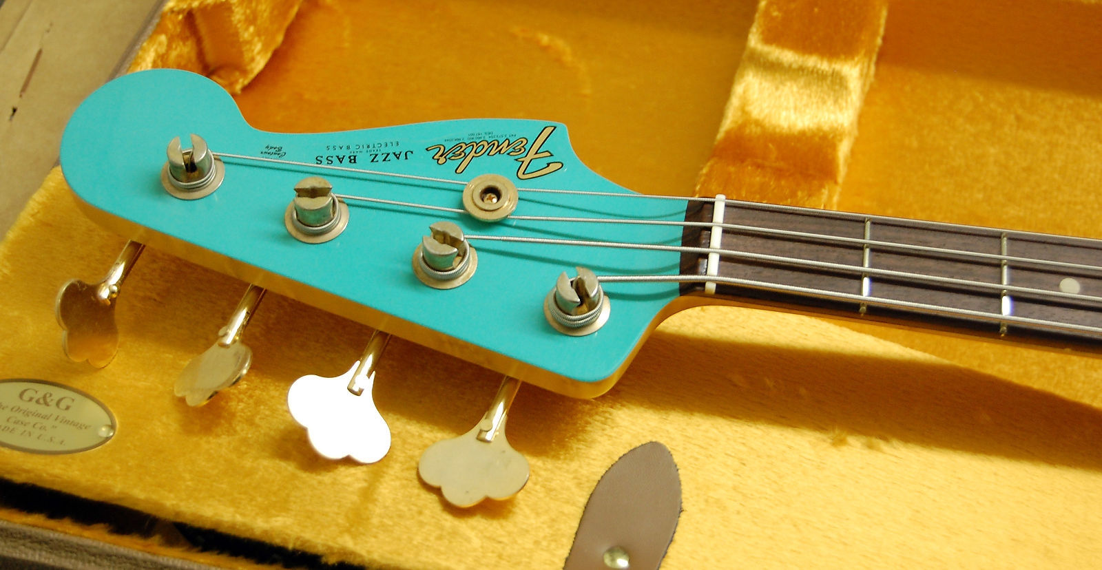 Fender Custom Shop 60 Jazz Bass Relic 2016 Aged Seafoam Green Matching Peg Head Gold Hardware Birdseye Neck